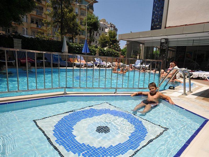 Kleopatra Micador Otel Аланя Екстериор снимка