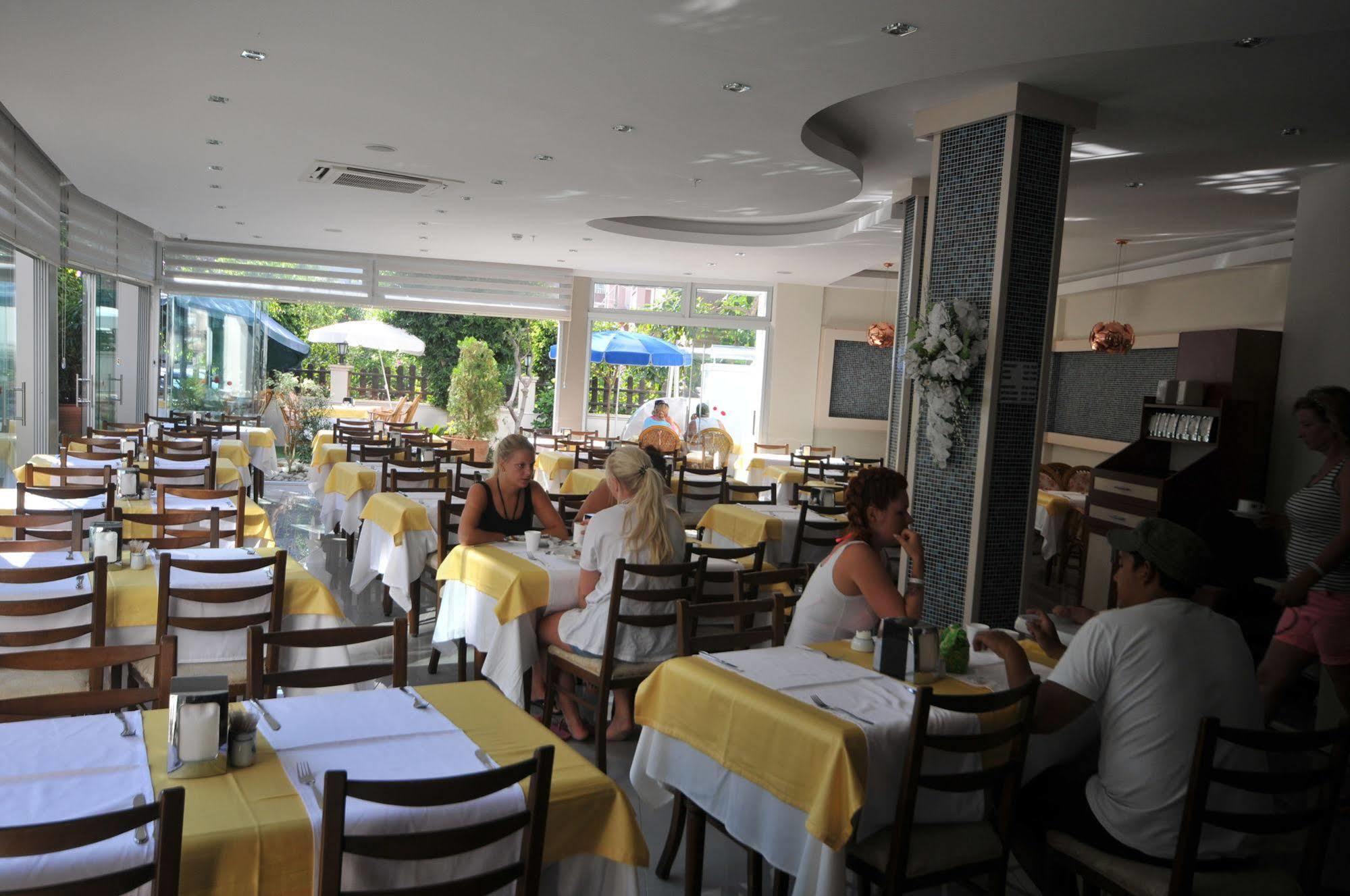 Kleopatra Micador Otel Аланя Екстериор снимка